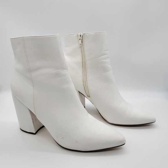Madden Girl Shoes Madden Girl Meeko White Stacked Heels Bootie Size